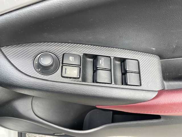 マツダ ＣＸ－３ XD ツーリング 三重県 2016(平28)年 9.3万km クリスタルホワイトパールマイカ メーカーオプション/・BOSEサウンドシステム/・CD/DVD/地デジTV/セーフティクルーズパッケージ/・スマートブレーキサポート/・レーダークルーズコントロール/・車線逸脱警報システム/・ハイビームコントロールシステム/前進時スマートシティブレーキサポート/AT誤発進抑制制御/ブラインドスポットモニタリング/純正SDナビ/フルセグTV/【CD/DVD/Bluetooth/USB/AUX】/バックカメラ/ETC/パドルシフト/ヘッドアップディスプレイ/ハーフレザーシート/オートライト/LEDヘッドランプ/シグネチャーLEDランプ/215/50R18インチ純正AW/プッシュスタート/スマートキー/スペアキー/純正フロアマット