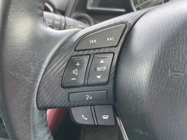 マツダ ＣＸ－３ XD ツーリング 三重県 2016(平28)年 9.3万km クリスタルホワイトパールマイカ メーカーオプション/・BOSEサウンドシステム/・CD/DVD/地デジTV/セーフティクルーズパッケージ/・スマートブレーキサポート/・レーダークルーズコントロール/・車線逸脱警報システム/・ハイビームコントロールシステム/前進時スマートシティブレーキサポート/AT誤発進抑制制御/ブラインドスポットモニタリング/純正SDナビ/フルセグTV/【CD/DVD/Bluetooth/USB/AUX】/バックカメラ/ETC/パドルシフト/ヘッドアップディスプレイ/ハーフレザーシート/オートライト/LEDヘッドランプ/シグネチャーLEDランプ/215/50R18インチ純正AW/プッシュスタート/スマートキー/スペアキー/純正フロアマット