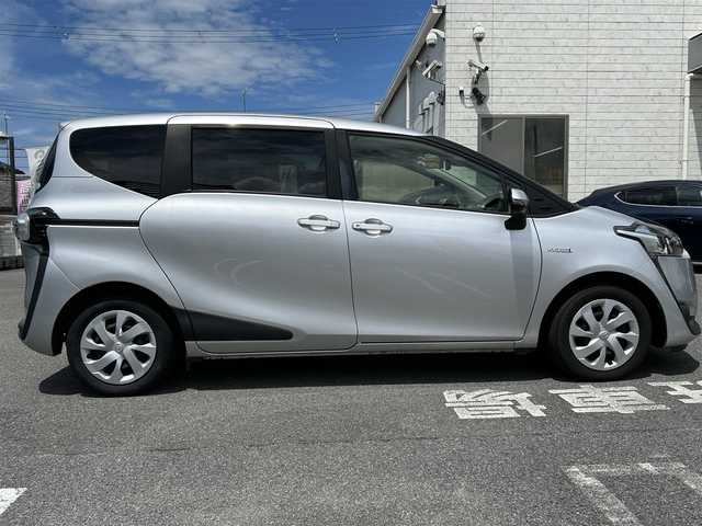 トヨタ シエンタ ハイブリッド X 奈良県 2016(平28)年 7.4万km シルバーM ワンオーナー/バックカメラ/ワンセグテレビ/クルーズコントロール/片側パワースライドドア/ETC