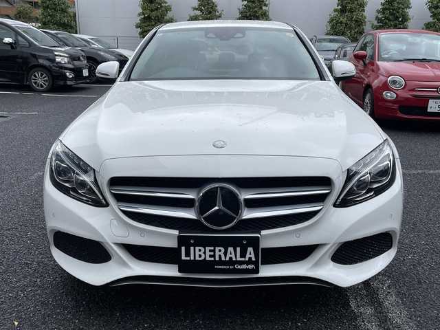 メルセデス・ベンツ Ｃ２００ アバンギャルド 東京都 2017(平29)年 6.4万km ポーラホワイト レーダーセーフティパッケージ/LEDヘッドライト/地デジ/バックカメラ/前席シートヒーター /運転席メモリ付きパワーシート/ハーフレザー/パークトロニック /純正ナビ/ETC2.0/パドルシフト/キーレスゴー /保証書/取扱説明書