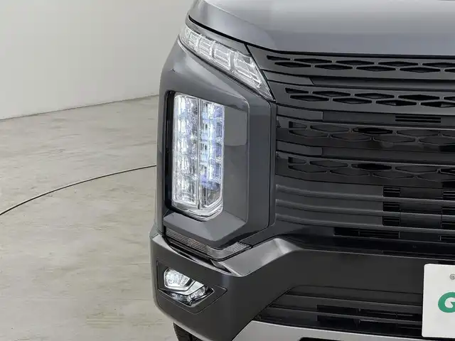 三菱 デリカＤ：５ シャモニー 福岡県 2024(令6)年 0.2万km グラファイトグレーメタリック/ブラックマイカ ワンオーナー　/純正１０．１型ナビ　/フルセグTV　/全方位カメラ　/電動サイドステップ　/レーダークルーズコントロール　/コーナーセンサー　/衝突被害軽減ブレーキ　/レーンキープ　/BSW　/パドルシフト　/ハーフレザーシート　/パワーシート　/両側電動スライドドア　/パワーバックドア　/シートヒーター　/ステアリングヒーター　