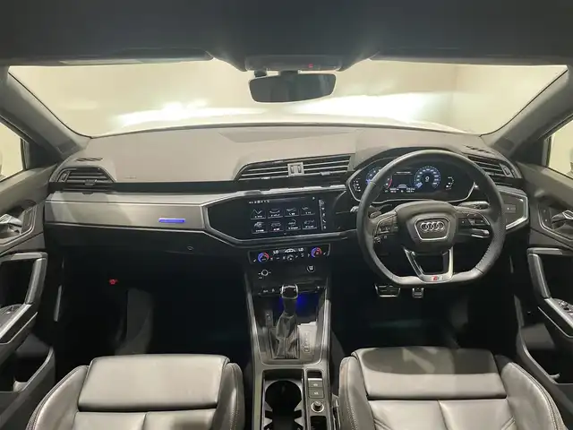 アウディ Ｑ３ SB 35TFSI Sライン 愛知県 2020(令2)年 5.5万km パール アシスタンスＰＫＧ　/ベーシックＰＫＧ　/プラスＰＫＧ　/バーチャルコクピット　/レザーシート/シートヒーター/ＭＭＩナビゲーション　/Ｂｌｕｅｔｏｏｔｈ　/３６０度カメラ　/フルセグＴＶ　/ＡＣＣ　/ＬＫＡ　/ＬＤＷ　/ＢＳＭ　/ドライブレコーダー/ＥＴＣ２．０/レザーシート/パワーバックドア/プッシュスタート/ウィンカーミラー/アイドリングストップ
