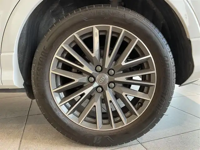 アウディ Ｑ３ SB 35TFSI Sライン 愛知県 2020(令2)年 5.5万km パール アシスタンスＰＫＧ　/ベーシックＰＫＧ　/プラスＰＫＧ　/バーチャルコクピット　/レザーシート/シートヒーター/ＭＭＩナビゲーション　/Ｂｌｕｅｔｏｏｔｈ　/３６０度カメラ　/フルセグＴＶ　/ＡＣＣ　/ＬＫＡ　/ＬＤＷ　/ＢＳＭ　/ドライブレコーダー/ＥＴＣ２．０/レザーシート/パワーバックドア/プッシュスタート/ウィンカーミラー/アイドリングストップ