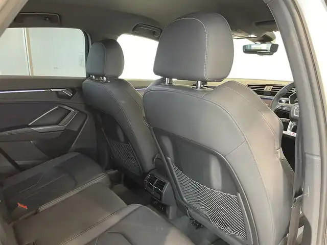 アウディ Ｑ３ SB 35TFSI Sライン 愛知県 2020(令2)年 5.5万km パール アシスタンスＰＫＧ　/ベーシックＰＫＧ　/プラスＰＫＧ　/バーチャルコクピット　/レザーシート/シートヒーター/ＭＭＩナビゲーション　/Ｂｌｕｅｔｏｏｔｈ　/３６０度カメラ　/フルセグＴＶ　/ＡＣＣ　/ＬＫＡ　/ＬＤＷ　/ＢＳＭ　/ドライブレコーダー/ＥＴＣ２．０/レザーシート/パワーバックドア/プッシュスタート/ウィンカーミラー/アイドリングストップ