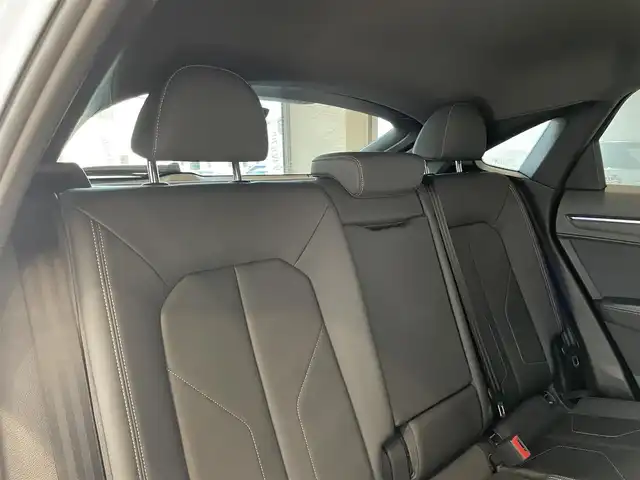 アウディ Ｑ３ SB 35TFSI Sライン 愛知県 2020(令2)年 5.5万km パール アシスタンスＰＫＧ　/ベーシックＰＫＧ　/プラスＰＫＧ　/バーチャルコクピット　/レザーシート/シートヒーター/ＭＭＩナビゲーション　/Ｂｌｕｅｔｏｏｔｈ　/３６０度カメラ　/フルセグＴＶ　/ＡＣＣ　/ＬＫＡ　/ＬＤＷ　/ＢＳＭ　/ドライブレコーダー/ＥＴＣ２．０/レザーシート/パワーバックドア/プッシュスタート/ウィンカーミラー/アイドリングストップ