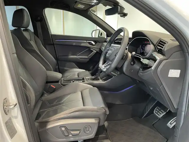 アウディ Ｑ３ SB 35TFSI Sライン 愛知県 2020(令2)年 5.5万km パール アシスタンスＰＫＧ　/ベーシックＰＫＧ　/プラスＰＫＧ　/バーチャルコクピット　/レザーシート/シートヒーター/ＭＭＩナビゲーション　/Ｂｌｕｅｔｏｏｔｈ　/３６０度カメラ　/フルセグＴＶ　/ＡＣＣ　/ＬＫＡ　/ＬＤＷ　/ＢＳＭ　/ドライブレコーダー/ＥＴＣ２．０/レザーシート/パワーバックドア/プッシュスタート/ウィンカーミラー/アイドリングストップ