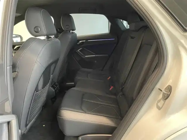 アウディ Ｑ３ SB 35TFSI Sライン 愛知県 2020(令2)年 5.5万km パール アシスタンスＰＫＧ　/ベーシックＰＫＧ　/プラスＰＫＧ　/バーチャルコクピット　/レザーシート/シートヒーター/ＭＭＩナビゲーション　/Ｂｌｕｅｔｏｏｔｈ　/３６０度カメラ　/フルセグＴＶ　/ＡＣＣ　/ＬＫＡ　/ＬＤＷ　/ＢＳＭ　/ドライブレコーダー/ＥＴＣ２．０/レザーシート/パワーバックドア/プッシュスタート/ウィンカーミラー/アイドリングストップ