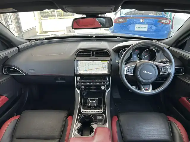ジャガー ＸＥ XE S 茨城県 2016(平28)年 2.2万km グレー アドバンスドパークアシストパック/純正ナビ/AMMONITE GREY/全方位カメラ/レーンキープアシスト/パワートランクリッド/レザーシート/パワーシート/シートメモリー/シートヒーター/純正ETC/オートマチックハイビーム/コーナーセンサー/純正アルミホイール/フルセグTV　Bt DVD CD