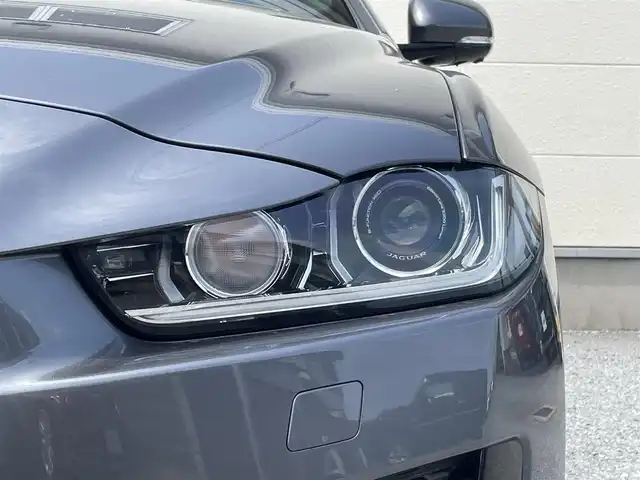 ジャガー ＸＥ XE S 茨城県 2016(平28)年 2.2万km グレー アドバンスドパークアシストパック/純正ナビ/AMMONITE GREY/全方位カメラ/レーンキープアシスト/パワートランクリッド/レザーシート/パワーシート/シートメモリー/シートヒーター/純正ETC/オートマチックハイビーム/コーナーセンサー/純正アルミホイール/フルセグTV　Bt DVD CD