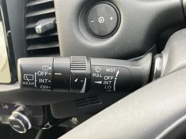 ホンダ フィット e:HEVホーム 栃木県 2020(令2)年 12.8万km プラチナホワイトパール ホンダセンシング/純正ナビ/AM/FM/CD/USB/Bluetooth/バックカメラ/ETC/ナビ連動前後ドライブレコーダー/アダプティブクルーズコントロール/ステアリングリモコン/スマートキー×2/ハーフレザーシート/革巻きステアリング/電子パーキングブレーキ/純正フロアマット/保証書/取説/ワンオーナー