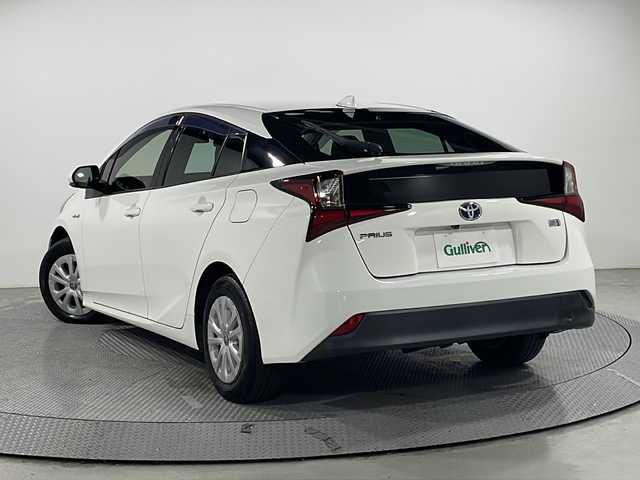 トヨタ プリウス S 広島県 2020(令2)年 4.2万km スーパーホワイトⅡ 社外ナビ/バックカメラ/セーフティセンス/・プリクラッシュセーフティ/・レーンディパーチャーアラート/・レーダークルーズコントロール/・オートマチックハイビーム/LEDヘッドランプ/ETC/前後ドライブレコーダー/スマートキー/スペアキー