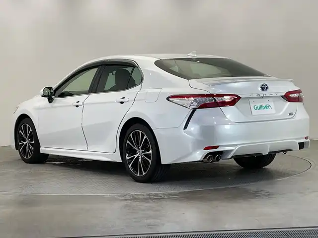 トヨタ カムリ WS 栃木県 2020(令2)年 3.1万km プラチナホワイトパールマイカ 純正ナビ/(Bluetooth/フルセグTV/USB)/バックカメラ/トヨタセーフティーセンス/衝突軽減ブレーキ/車線逸脱警報/オートマチックハイビーム/先行車発進お知らせ機能/BSM/コーナーセンサー/ETC2.0/前後ドラレコ/ハーフレザーシート/オートライト/LEDヘッドライト/横滑り防止装置/AC100V電源/フォグランプ/スマートキー/プッシュスタート/ステアリングスイッチ/ウィンカーミラー/電動格納ミラー/純正18インチアルミホイール/社外フロアマット