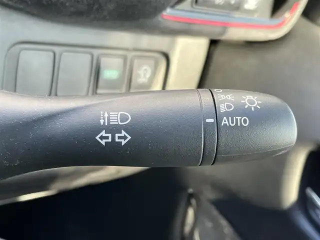 日産 セレナ ニスモ 奈良県 2018(平30)年 3.2万km ダークメタルグレー/ダイヤモンドブラック 純正９インチナビ（MM517D-L）/フルセグＴＶ/CD/DVD/Blu-ray/BT/AUX/USB/SD/バックカメラ　/ハンズフリーパワースライドドア　/ＥＴＣ　/追従型クルーズコントロール　/前後コーナーセンサー　/ドライブレコーダー　/ＬＥＤヘッドライト　/プロパイロット　/スマートキー/純正17インチアルミホイール/ニスモフロアマット/ニスモドアバイザー/AUTOHOLD