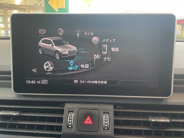 アウディ Ｑ５ Sライン ダイナミックリミテッド 福岡県 2019(令1)年 8.2万km ミトスブラックメタリック 純正ナビ・AM/FM/フルTV・Bluetooth・USB/ハンズフリー/ドラレコ（前）SDなし/純正フロアマット/電動格納ミラー/クルーズコントロール/フォグランプ/パドルシフト/アイドリングストップ/パーキングアシスト/パーキングセンサー/横滑り防止/シートヒーター（全席）/ダウンヒルアシスト/パワーシート/電動リアゲート/保証書/取扱説明書