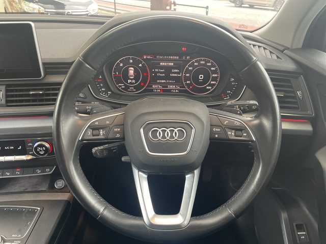 アウディ Ｑ５ Sライン ダイナミックリミテッド 福岡県 2019(令1)年 8.2万km ミトスブラックメタリック 純正ナビ・AM/FM/フルTV・Bluetooth・USB/ハンズフリー/ドラレコ（前）SDなし/純正フロアマット/電動格納ミラー/クルーズコントロール/フォグランプ/パドルシフト/アイドリングストップ/パーキングアシスト/パーキングセンサー/横滑り防止/シートヒーター（全席）/ダウンヒルアシスト/パワーシート/電動リアゲート/保証書/取扱説明書