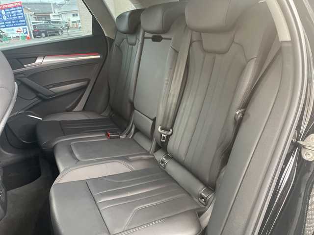 アウディ Ｑ５ Sライン ダイナミックリミテッド 福岡県 2019(令1)年 8.2万km ミトスブラックメタリック 純正ナビ・AM/FM/フルTV・Bluetooth・USB/ハンズフリー/ドラレコ（前）SDなし/純正フロアマット/電動格納ミラー/クルーズコントロール/フォグランプ/パドルシフト/アイドリングストップ/パーキングアシスト/パーキングセンサー/横滑り防止/シートヒーター（全席）/ダウンヒルアシスト/パワーシート/電動リアゲート/保証書/取扱説明書