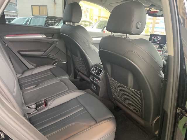 アウディ Ｑ５ Sライン ダイナミックリミテッド 福岡県 2019(令1)年 8.2万km ミトスブラックメタリック 純正ナビ・AM/FM/フルTV・Bluetooth・USB/ハンズフリー/ドラレコ（前）SDなし/純正フロアマット/電動格納ミラー/クルーズコントロール/フォグランプ/パドルシフト/アイドリングストップ/パーキングアシスト/パーキングセンサー/横滑り防止/シートヒーター（全席）/ダウンヒルアシスト/パワーシート/電動リアゲート/保証書/取扱説明書