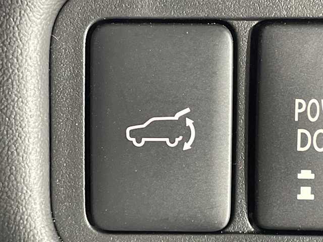 三菱 デリカＤ：５ シャモニー 神奈川県 2025(令7)年 0.1千km グラファイトグレーメタリック/ブラックマイカ 登録済未使用車/e-Assist/社外11型ナビ【EX11NX】/マルチアラウンドモニター/4WD/AC100V/両側電動スライドドア/パワーバックドア/アイドリングストップ機能/ECOモード/ハーフレザーシート/パワーシート(D)/シートヒーター(D/N)/電動サイド/オートブレーキホールド/革巻きステアリング/ステアリングスイッチ/パドルシフト/Autoライト/スマートキー/スペアキー/プッシュスタートボタン/LEDヘッドライト/フォグランプ/電動格納ミラー/ウィンカーミラー/純正18インチアルミホイール