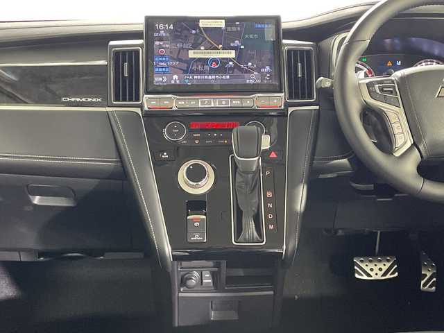 三菱 デリカＤ：５ シャモニー 神奈川県 2025(令7)年 0.1千km グラファイトグレーメタリック/ブラックマイカ 登録済未使用車/e-Assist/社外11型ナビ【EX11NX】/マルチアラウンドモニター/4WD/AC100V/両側電動スライドドア/パワーバックドア/アイドリングストップ機能/ECOモード/ハーフレザーシート/パワーシート(D)/シートヒーター(D/N)/電動サイド/オートブレーキホールド/革巻きステアリング/ステアリングスイッチ/パドルシフト/Autoライト/スマートキー/スペアキー/プッシュスタートボタン/LEDヘッドライト/フォグランプ/電動格納ミラー/ウィンカーミラー/純正18インチアルミホイール