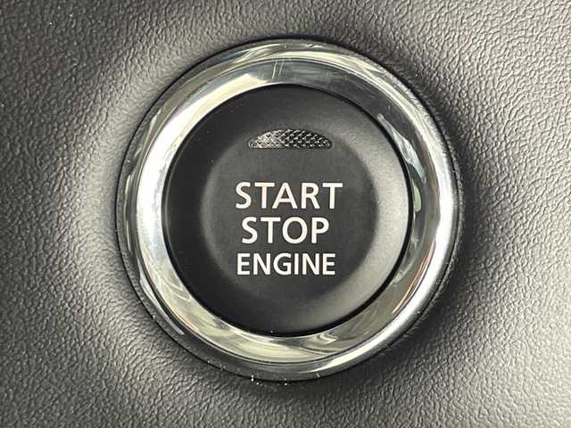 三菱 デリカＤ：５ シャモニー 神奈川県 2025(令7)年 0.1千km グラファイトグレーメタリック/ブラックマイカ 登録済未使用車/e-Assist/社外11型ナビ【EX11NX】/マルチアラウンドモニター/4WD/AC100V/両側電動スライドドア/パワーバックドア/アイドリングストップ機能/ECOモード/ハーフレザーシート/パワーシート(D)/シートヒーター(D/N)/電動サイド/オートブレーキホールド/革巻きステアリング/ステアリングスイッチ/パドルシフト/Autoライト/スマートキー/スペアキー/プッシュスタートボタン/LEDヘッドライト/フォグランプ/電動格納ミラー/ウィンカーミラー/純正18インチアルミホイール