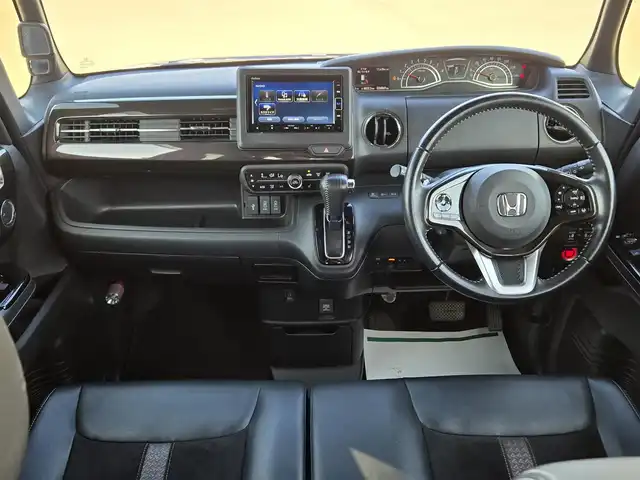 ホンダ Ｎ ＢＯＸ カスタム G L ターボ ホンダセンシング 鹿児島県 2019(令1)年 2.6万km ブリリアントスポーティブルーメタリック2トーン ターボ車　/レーダークルーズコントロール　/ビルトインＥＴＣ２．０　/ドライブレコーダー　/純正ＳＤナビ（ＶＸＭ－２０４ＶＦｉ）　/Ｂｌｕｅｔｏｏｔｈオーディオ　/フルセグテレビ　/バックカメラ　/D+N席シートヒーター/両側パワースライドドア/純正アルミホイール(15インチ)/横滑り防止機能/レーンキープアシスト/LEDヘッドライト/プッシュスタート/スマートキー