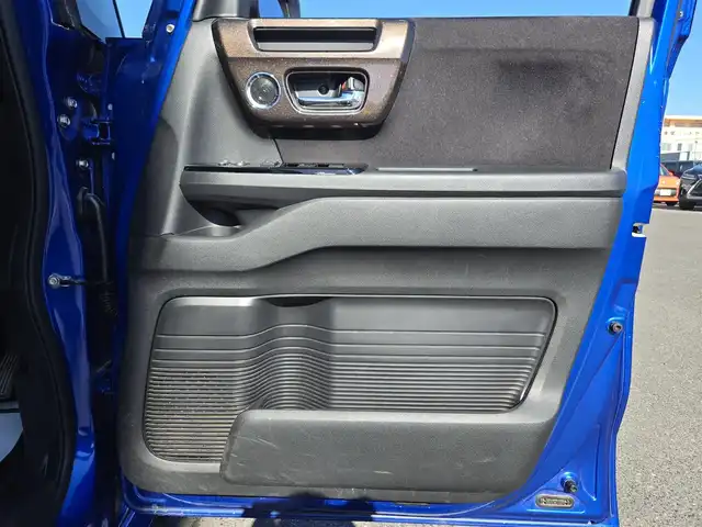 ホンダ Ｎ ＢＯＸ カスタム G L ターボ ホンダセンシング 鹿児島県 2019(令1)年 2.6万km ブリリアントスポーティブルーメタリック2トーン ターボ車　/レーダークルーズコントロール　/ビルトインＥＴＣ２．０　/ドライブレコーダー　/純正ＳＤナビ（ＶＸＭ－２０４ＶＦｉ）　/Ｂｌｕｅｔｏｏｔｈオーディオ　/フルセグテレビ　/バックカメラ　/D+N席シートヒーター/両側パワースライドドア/純正アルミホイール(15インチ)/横滑り防止機能/レーンキープアシスト/LEDヘッドライト/プッシュスタート/スマートキー