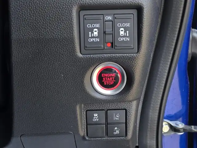 ホンダ Ｎ ＢＯＸ カスタム G L ターボ ホンダセンシング 鹿児島県 2019(令1)年 2.6万km ブリリアントスポーティブルーメタリック2トーン ターボ車　/レーダークルーズコントロール　/ビルトインＥＴＣ２．０　/ドライブレコーダー　/純正ＳＤナビ（ＶＸＭ－２０４ＶＦｉ）　/Ｂｌｕｅｔｏｏｔｈオーディオ　/フルセグテレビ　/バックカメラ　/D+N席シートヒーター/両側パワースライドドア/純正アルミホイール(15インチ)/横滑り防止機能/レーンキープアシスト/LEDヘッドライト/プッシュスタート/スマートキー