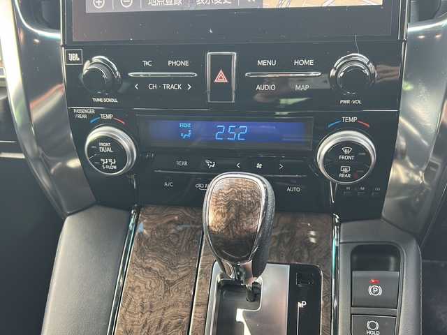 トヨタ アルファードハイブリット エグゼクティブ ラウンジ S 東京都 2022(令4)年 2.8万km ホワイトパールクリスタルシャイン 純正ナビ/CD/DVD/BT/フルセグテレビ/JBLサウンド/バックカメラ/全方位カメラ/フリップダウンモニター/ウィンカーミラー/オットマン/クルーズコントロール/サンルーフ/プッシュスタート/両側パワースライドドア/パワーバックドア/ビルトインETC2.0/LEDヘッドライト/レザーシート/全席パワーシート/全席シートヒーター/エアーシート/前後コーナーセンサー/前後ドライブレコーダー/デジタルインナーミラー/プリクラッシュセーフティ/ブラインドスポットモニター/モデリスタエアロ