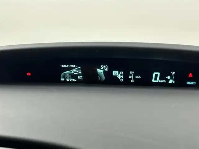 トヨタ プリウス S 千葉県 2012(平24)年 6.7万km レッドマイカメタリック 禁煙車/純正8インチナビ/・NHZN-X62G/・CD/DVD/BT/フルセグ/バックカメラ/HIDヘッドライト/オートライト/フォグライト/ビルトインETC/純正15インチアルミホイール/ステアリングスイッチ/スマートキー/サイド＆カーテンエアバッグ/横滑り防止装置/純正フロアマット/純正ドアバイザー