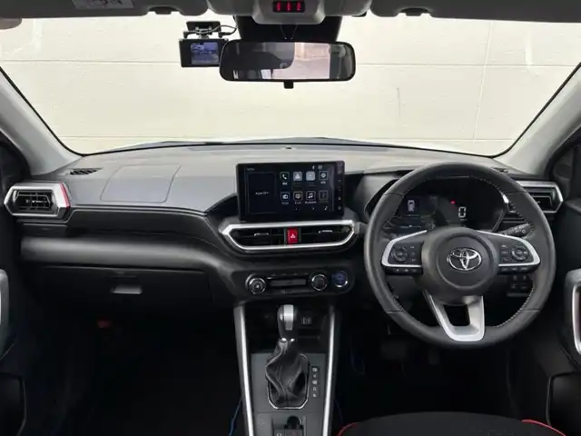 トヨタ ライズ Z 茨城県 2024(令6)年 1.2万km ブラックマイカメタリック/シャイニングホワイトパール 純正ディスプレイオーディオ/　(AM/FM/USB/Bluetooth/フルセグ)/全方位カメラ/前後ドライブレコーダー/レーダークルーズコントロール/ETC2.0/LEDヘッドライト/シートヒーター/前後コーナーセンサー/レーンキープアシスト/パワーステアリング/オートライト/純正アルミホイール/W+サイドエアバック/カーテンエアバック