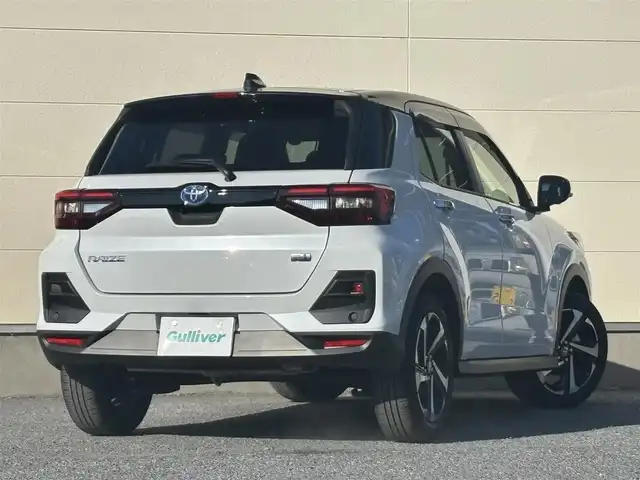 トヨタ ライズ Z 茨城県 2024(令6)年 1.2万km ブラックマイカメタリック/シャイニングホワイトパール 純正ディスプレイオーディオ/　(AM/FM/USB/Bluetooth/フルセグ)/全方位カメラ/前後ドライブレコーダー/レーダークルーズコントロール/ETC2.0/LEDヘッドライト/シートヒーター/前後コーナーセンサー/レーンキープアシスト/パワーステアリング/オートライト/純正アルミホイール/W+サイドエアバック/カーテンエアバック