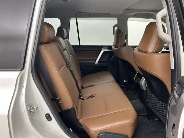 トヨタ ランドクルーザー プラド TX-L 70thアニバーサリーLTD 福岡県 2022(令4)年 3.9万km ホワイトパールクリスタルシャイン サンルーフ　/純正ナビ　/全方位カメラ　/ビルトインＥＴＣ２．０　/ＡＣＣ　/コーナーセンサー　/衝突軽減ブレーキ　/レーンキープ　/ＢＳＭ　/ＭＴモード付　/本革　/シートヒーター／ベンチレーション　/パワーシート　/ＬＥＤ