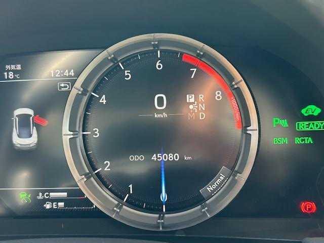 レクサス ＬＣ 500h Lパッケージ 埼玉県 2017(平29)年 4.5万km ブラック パノラマルーフ/純正HDDナビ/バックカメラ/フルセグTV/CD/DVD再生/ETC2.0/ミュージックサーバー（HDD録音）/Bluetooth/USB/AUX接続/パドルシフト/レーダークルーズコントロール/カラーヘッドアップディスプレイ/シートメモリー/本革シート/パワーシート（D/N）/シートヒーター（D/N）/シートベンチレーション（D/N）/純正フロアマット/純正21インチアルミホイール/LEDヘッドライト/オートマチックハイビーム/コーナーセンサー/横滑り防止装置/衝突軽減ブレーキ/レーンキープアシスト/ブラインドスポットモニター/電動パーキングブレーキ/ブレーキホールド/ドライブレコーダー（前）