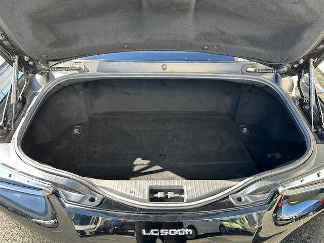 レクサス ＬＣ 500h Lパッケージ 埼玉県 2017(平29)年 4.5万km ブラック パノラマルーフ/純正HDDナビ/バックカメラ/フルセグTV/CD/DVD再生/ETC2.0/ミュージックサーバー（HDD録音）/Bluetooth/USB/AUX接続/パドルシフト/レーダークルーズコントロール/カラーヘッドアップディスプレイ/シートメモリー/本革シート/パワーシート（D/N）/シートヒーター（D/N）/シートベンチレーション（D/N）/純正フロアマット/純正21インチアルミホイール/LEDヘッドライト/オートマチックハイビーム/コーナーセンサー/横滑り防止装置/衝突軽減ブレーキ/レーンキープアシスト/ブラインドスポットモニター/電動パーキングブレーキ/ブレーキホールド/ドライブレコーダー（前）