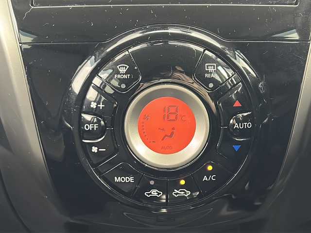 日産 ノート メダリスト エマージェンシーB 群馬県 2015(平27)年 3.4万km インペリアルアンバーP 純正ナビ　全周囲カメラ　ハーフレザーシート　ＥＴＣ　衝突被害軽減ブレーキ　レーンアシスト　クリアランスソナー　前後ドラレコ　スマートキー　LEDヘッドライト　オートライト　純正アルミホイール　禁煙