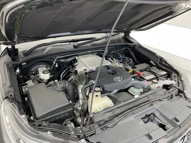 トヨタ ハイラックス Z GRスポーツ 滋賀県 2023(令5)年 2.2万km アティチュードブラックマイカ 禁煙車/純正8インチナビ/Bluetooth.USB/全方位カメラ/衝突軽減ブレーキ/追従クルーズコントロール/レーンキープアシスト/前後ドライブレコーダー/ETC/D席パワーシート/ハーフレザーシート/RAYS19インチアルミホイール/LEDヘッドライト/オートライト/クリアランスソナー