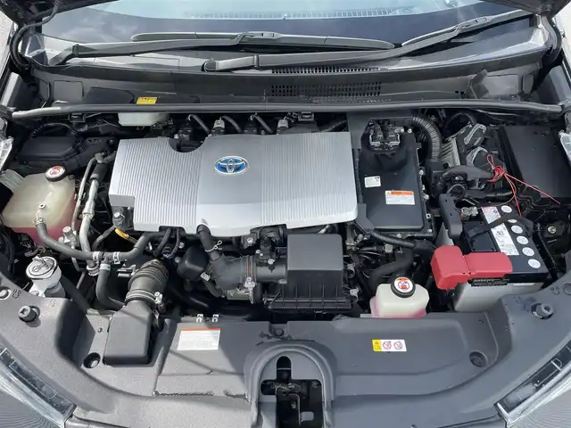 トヨタ プリウス S 滋賀県 2018(平30)年 7.1万km アティチュードブラックマイカ モデリスタエアロ/社外ナビ/・ワンセグ/・CD/バックカメラ/革巻きステアリング/ステアリングリモコン/ETC/オートリトラミラー/シートリフター/LEDオートライト/プッシュスタート/スマートキー/フロアマット
