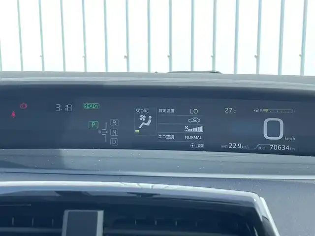 トヨタ プリウス S 滋賀県 2018(平30)年 7.1万km アティチュードブラックマイカ モデリスタエアロ/社外ナビ/・ワンセグ/・CD/バックカメラ/革巻きステアリング/ステアリングリモコン/ETC/オートリトラミラー/シートリフター/LEDオートライト/プッシュスタート/スマートキー/フロアマット