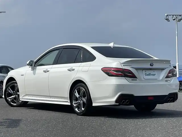 トヨタ クラウン ハイブリッド RS アドバンス Four 島根県 2018(平30)年 10.1万km ホワイトパールクリスタルシャイン 4WD/サンルーフ/純正エンジンスターター/純正メモリナビ/CD/DVD/DTV/Bluetooth/バックカメラ/ステアリングスイッチ/レーダークルーズコントロール/純正ドライブレコーダー/ビルトインETC/ロードサインアシスト/先行者発信告知/クリアランスソナー /BSM/HUD/パーキングアシスト/レーンキープアシスト/横滑り防止機能/ハーフレザーシート/シートヒーター/パワーシート/LEDオートライト/フォグランプ/オートマチックハイビーム/保証書/取扱説明書/純正フロアマット/純正ドアバイザー/スペアキー×１/カードキー×１