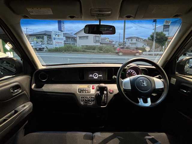 ホンダ Ｎ ＯＮＥ G Lパッケージ 熊本県 2013(平25)年 14.8万km クリスタルブラックパール 純正ディスプレイオーディオ/【CD/DVD/Bluetooth/USB】/バックカメラ/オートLEDライト/アイドリングストップ/横滑り防止装置/盗難防止装置/純正フロアマット/カーテンエアバッグ/プッシュスタート/スマートキー/ベンチシート/取扱説明書/保証書