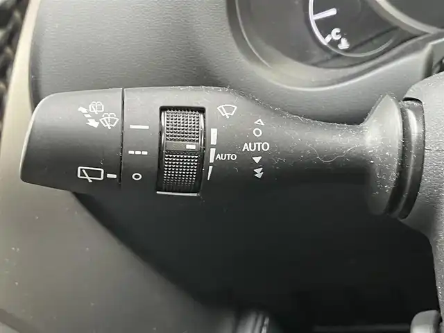 レクサス ＮＸ 300 Iパッケージ 千葉県 2019(平31)年 3.2万km ソニッククォーツ 衝突軽減ブレーキ/全方位カメラ/純正１０インチナビ/フルセグＴＶ/レーダークルーズコントロール/ＥＴＣ/パワーシート/シートヒーター/コーナーセンサー/純正１７インチアルミホイール/ＬＥＤヘッドライト