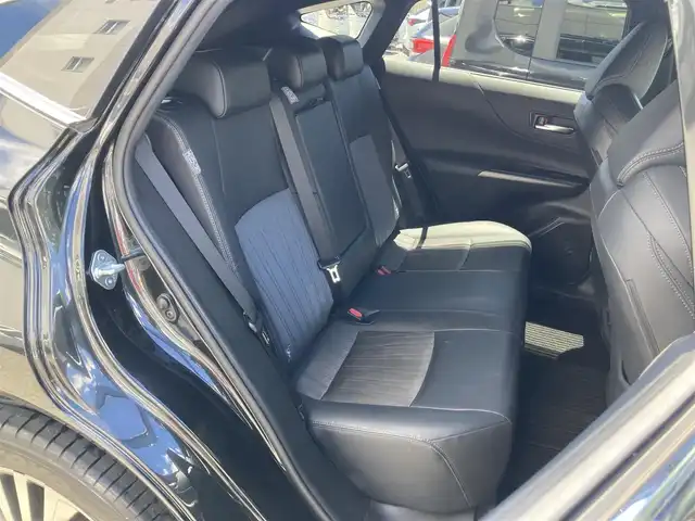 トヨタ ハリアー Z 静岡県 2020(令2)年 2.1万km プレシャスブラックパール 純正12インチナビ/　AM FM Bluetooth USB AppleCarPlay AndroidAuto/フルセグTV/ビルトインETC2.0/録画機能付きデジタルインナーミラー/LEDオートヘッドランプ/レーダークルーズコントロール/ハーフレザーシート/パワーバックドア/モデリスタエアロ/前後方クリアランスソナー/スマートキー2本/アラウンドビューモニター/JBLプレミアムサウンド/パワーシート(運転席)