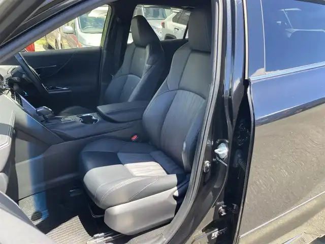 トヨタ ハリアー Z 静岡県 2020(令2)年 2.1万km プレシャスブラックパール 純正12インチナビ/　AM FM Bluetooth USB AppleCarPlay AndroidAuto/フルセグTV/ビルトインETC2.0/録画機能付きデジタルインナーミラー/LEDオートヘッドランプ/レーダークルーズコントロール/ハーフレザーシート/パワーバックドア/モデリスタエアロ/前後方クリアランスソナー/スマートキー2本/アラウンドビューモニター/JBLプレミアムサウンド/パワーシート(運転席)