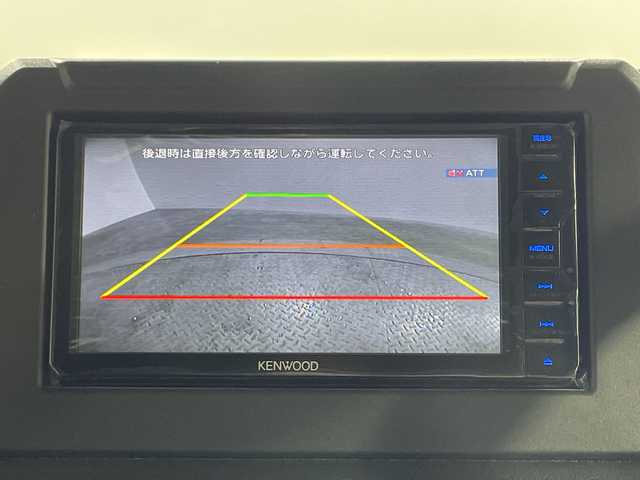 スズキ ジムニー シエラ JC 神奈川県 2023(令5)年 3.3万km ジャングルグリーン 社外SDナビ/Bluetooth/CD/DVD/バックカメラ/クルーズコントロール/４WD/ヒルディセントコントロール/LEDオートライト/シートヒーター/横滑り防止装置/レーンキープアシスト/衝突被害軽減システム/純正15インチアルミホイール/ステアリングスイッチ/ビルドインETC/アイドリングストップ/ドライブレコーダー/スマートキー/禁煙車