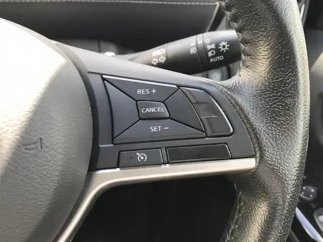 日産 セレナ G 富山県 2017(平29)年 5.9万km マルーンレッド 純正ナビ/フルセグTV/Bluetooth/バックカメラ/衝突被害軽減ブレーキ/レーンキープアシスト/クルーズコントロール/両側パワースライドドア/ステアリングスイッチ/プッシュスタート/スマートキー/LEDヘッドライト/オートライト/ETC