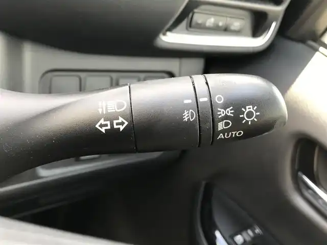 日産 セレナ G 富山県 2017(平29)年 5.9万km マルーンレッド 純正ナビ/フルセグTV/Bluetooth/バックカメラ/衝突被害軽減ブレーキ/レーンキープアシスト/クルーズコントロール/両側パワースライドドア/ステアリングスイッチ/プッシュスタート/スマートキー/LEDヘッドライト/オートライト/ETC