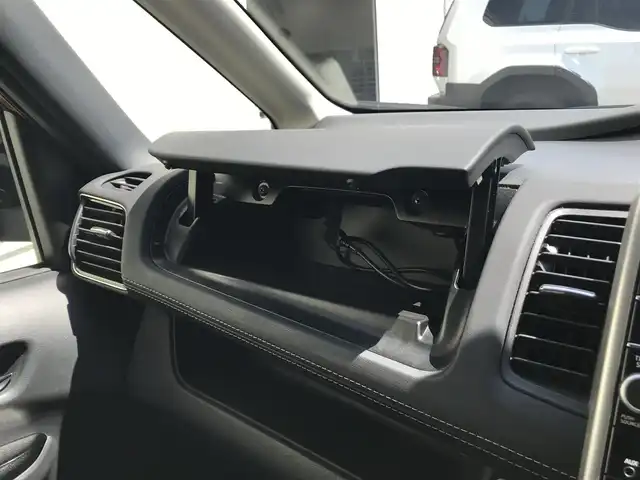 日産 セレナ G 富山県 2017(平29)年 5.9万km マルーンレッド 純正ナビ/フルセグTV/Bluetooth/バックカメラ/衝突被害軽減ブレーキ/レーンキープアシスト/クルーズコントロール/両側パワースライドドア/ステアリングスイッチ/プッシュスタート/スマートキー/LEDヘッドライト/オートライト/ETC