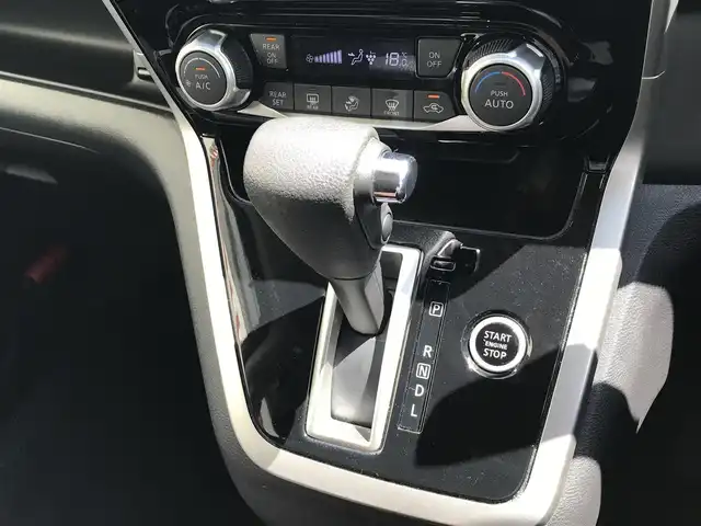 日産 セレナ G 富山県 2017(平29)年 5.9万km マルーンレッド 純正ナビ/フルセグTV/Bluetooth/バックカメラ/衝突被害軽減ブレーキ/レーンキープアシスト/クルーズコントロール/両側パワースライドドア/ステアリングスイッチ/プッシュスタート/スマートキー/LEDヘッドライト/オートライト/ETC