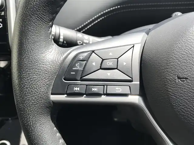 日産 セレナ G 富山県 2017(平29)年 5.9万km マルーンレッド 純正ナビ/フルセグTV/Bluetooth/バックカメラ/衝突被害軽減ブレーキ/レーンキープアシスト/クルーズコントロール/両側パワースライドドア/ステアリングスイッチ/プッシュスタート/スマートキー/LEDヘッドライト/オートライト/ETC