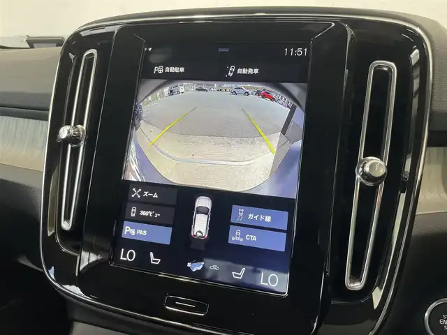 ボルボ ＸＣ４０ T4 AWD インスクリプション 静岡県 2019(令1)年 3.2万km シルバー ワンオーナー/カラーコード729（グレイシャーシルバーメタリック）/純正ナビ/・Bluetooth/・Apple Carplay /android　auto/ETC2.0/クリスタルシフトノブ/360°カメラ/パークアシストパイロット/衝突被害軽減ブレーキ/アダプティブクルーズコントロール/ブラインドスポット/黒レザーシート/・前席パワーシート/・前席シートヒーター/harman/kardonサウンドシステム/